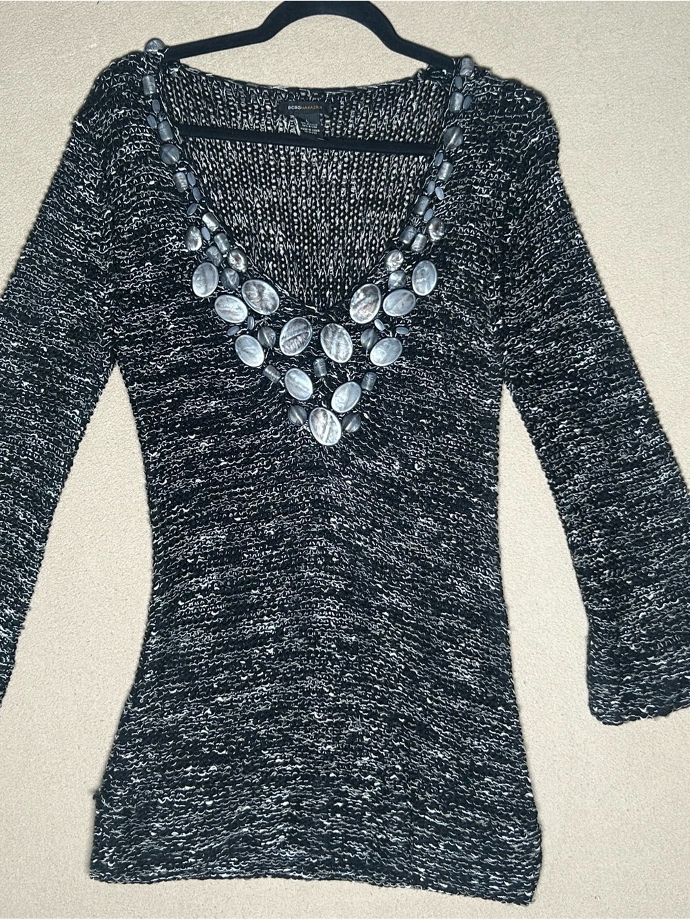 BCBGMaxAzria Black and White Marled V-Neck Sweater with Gem Accents Size Large